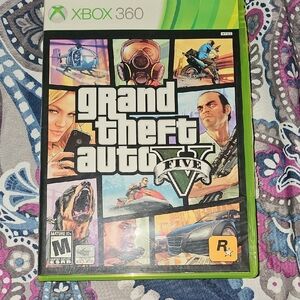 XBOX 360 Grand Theft Auto V - 2 Disc Set + Book